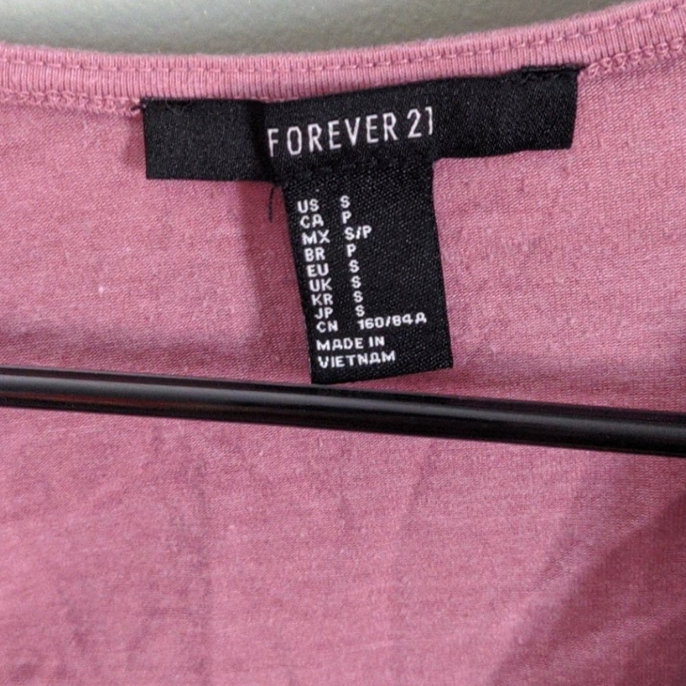 Top - Picture 2 of 2